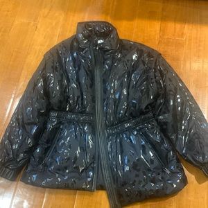 DKNY puffy, lightweight jacket, foldable packable perfect for travel